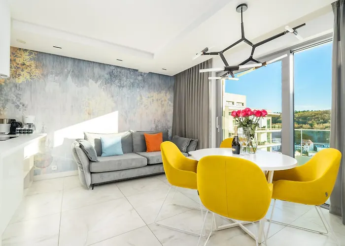 Your Holidays Promenada Gwiazd 14 B99 Апартаменты *